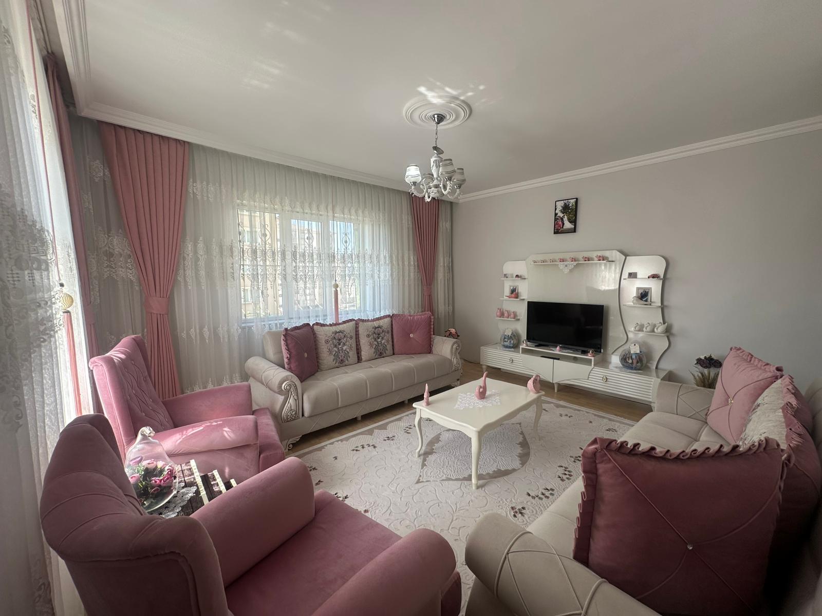 KURTULUŞ MAHALLESİNDE 3+1 SATILIK DAİRE